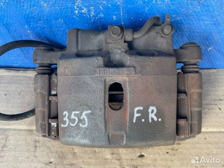 Суппорт передний правый Gmc Yukon GMT800 L59 285HP