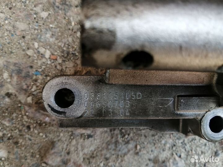 Масляный насос VAG 1.9 Дизель 138115105D