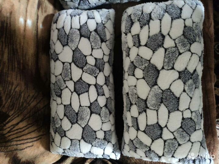 Подушка валик