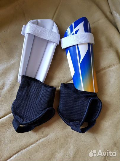 Футбольные щитки Adidas Messi новые детские