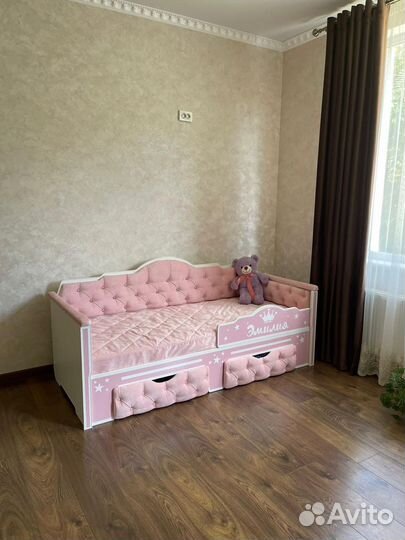 Детская кровать с каретной стяжкой