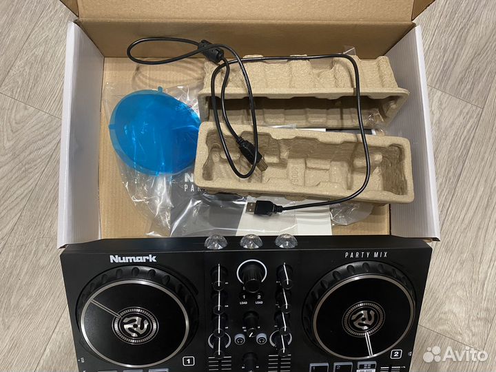 Dj контролер Numark Party Mix