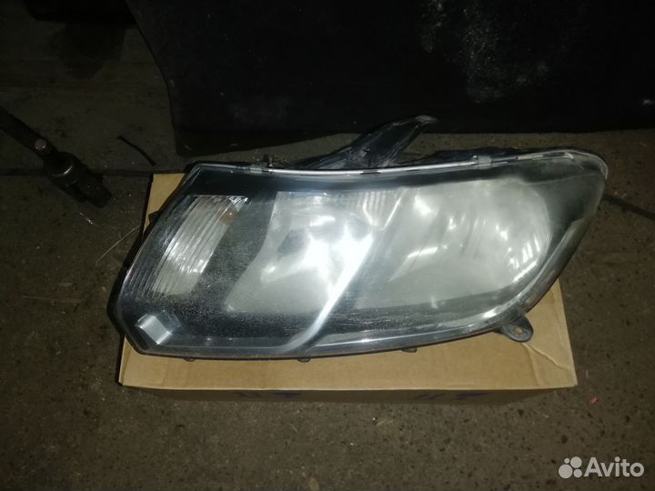 Фара логан 2