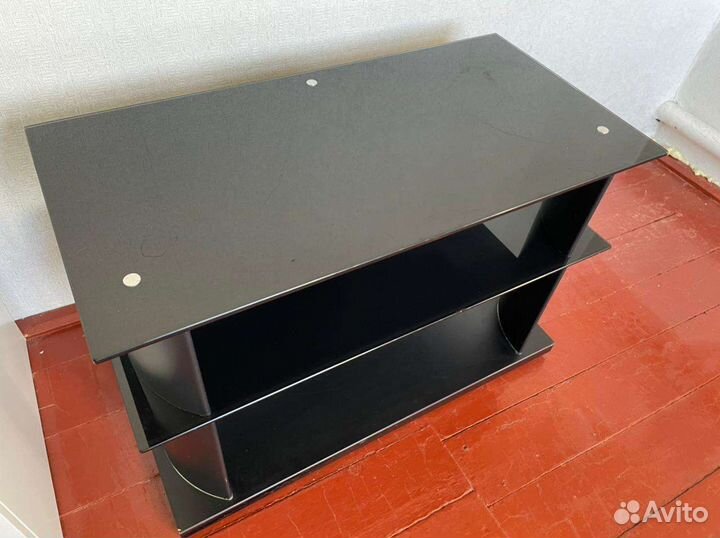 Стеклянная тумба под телевизор, журнальный стол