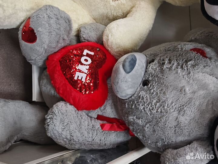 Плюшевый медведь 200 см с сердечком