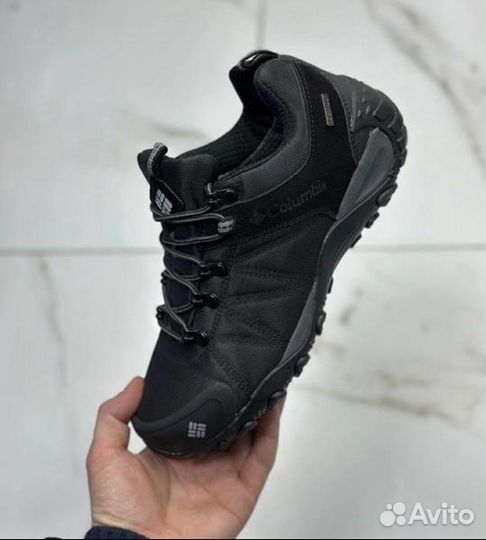 Кpoccoвки Коламбия