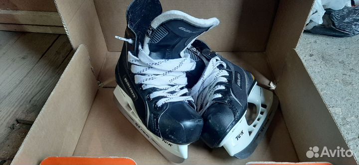 Хоккейные коньки бауэр детские