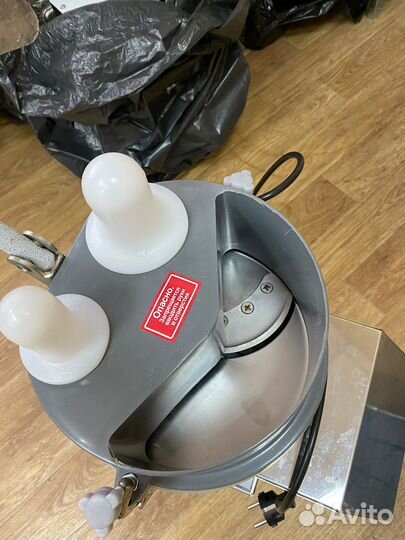 Машина овощерезательно-протирочная торгмаш ом-350М