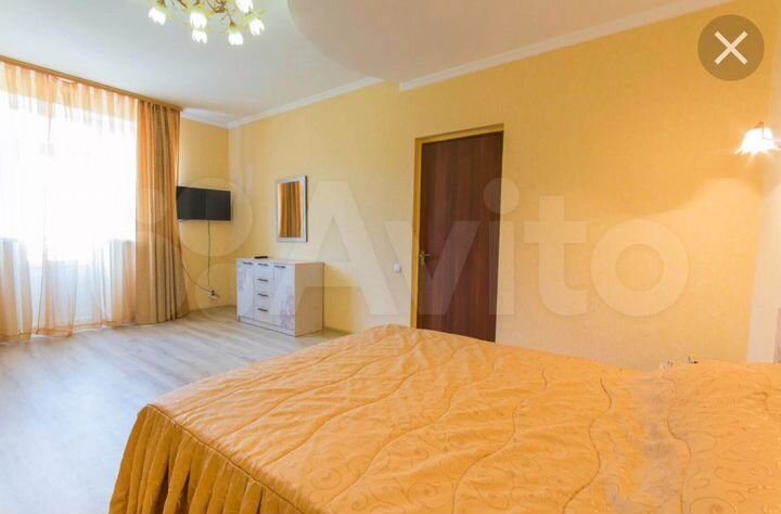 Комната 30 м², 1/4 эт.