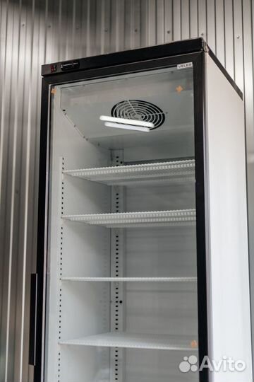 Холодильныи шкаф C7S