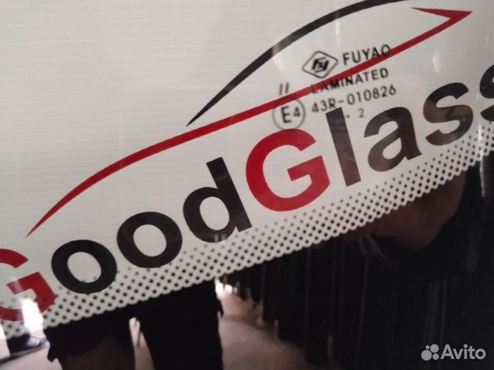 Автостекло бмв 5 Ф10/ BMW 5 F10 12-17 год