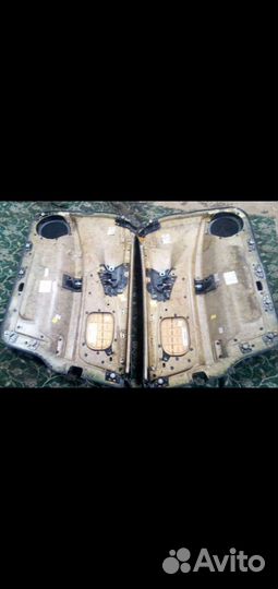 Обшивки комплект на мерседес 210.203