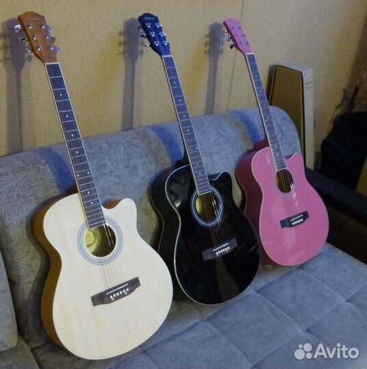 Гитары акустические и классические, укулеле