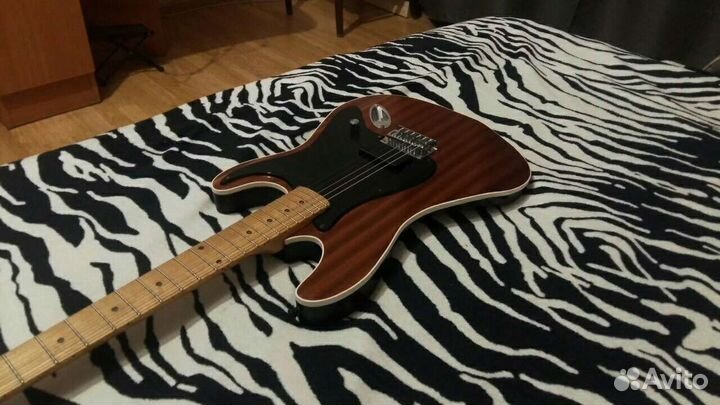 Электрогитара