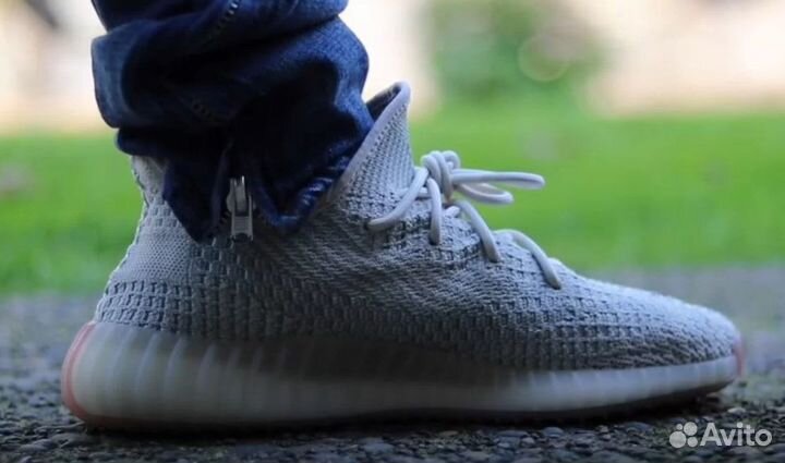 Оригинальные кроссовки Adidas yeezy Boost 350 V2