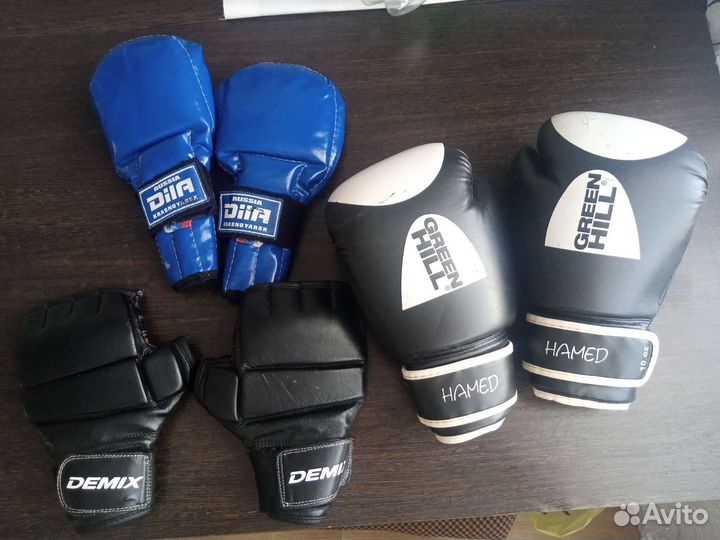 Боксерские перчатки