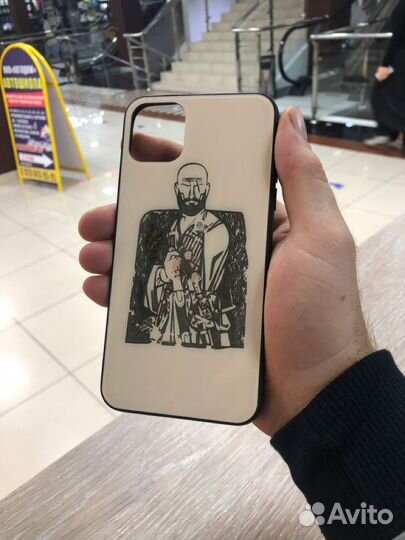 Чехлы на телефон