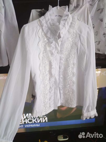 Рубашки школьные b у