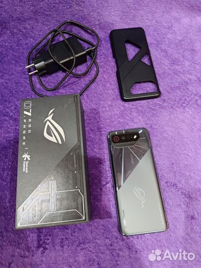 ASUS ROG Phone 7, 8/256 ГБ
