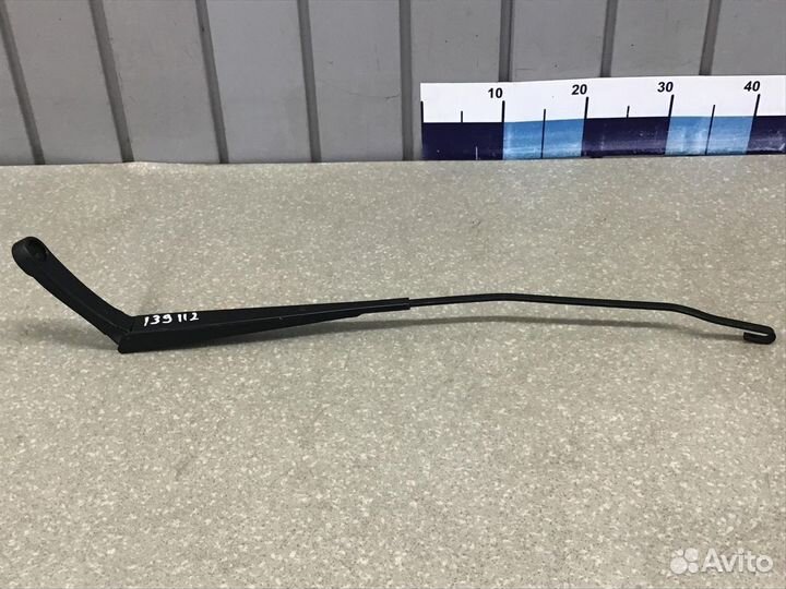 Поводок стеклоочистителя передний правый VW Polo