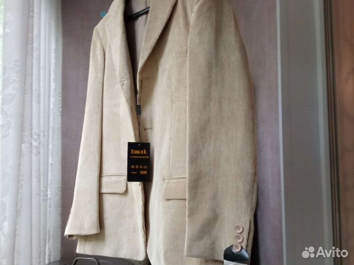 Пиджак новый на мальчика