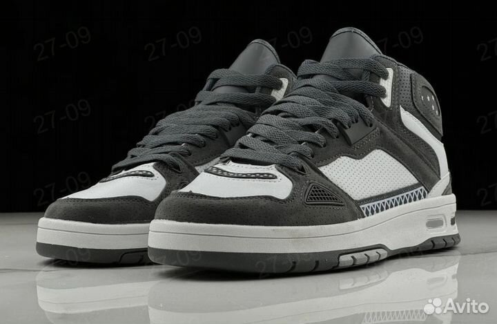 Мужские кросовки,отличного качества