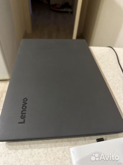 Lenovo v130 15ikb
