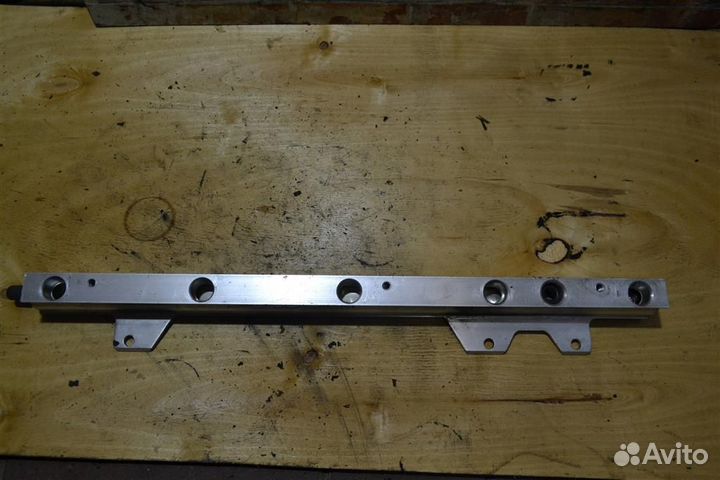 Рампа топливная Volvo