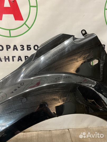 Крыло переднее левое Dodge Caliber 2007