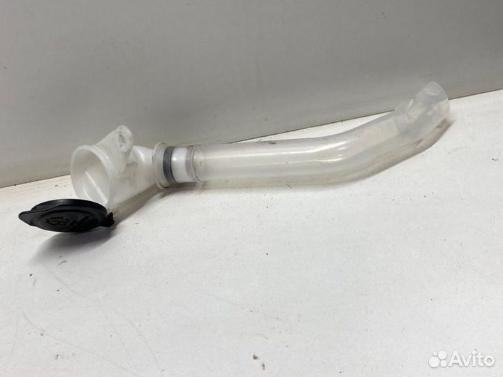 Горловина бочка омывателя Toyota Camry V70/V75