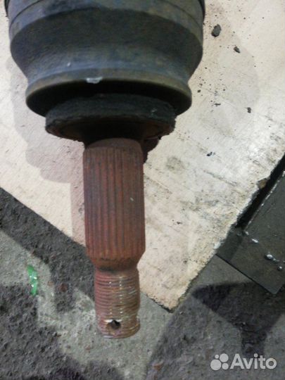 Привод передний правый Mitsubishi Outlander Xl