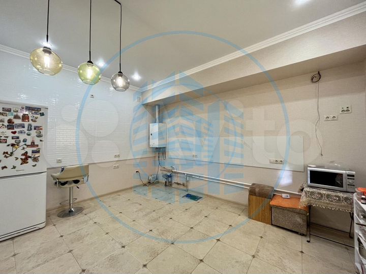 Дом 162,6 м² на участке 2 сот.