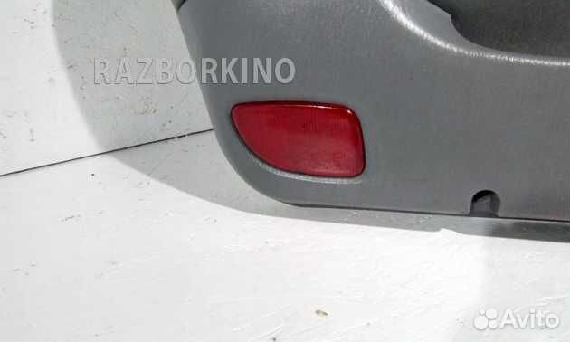 Обшивка двери передней левой