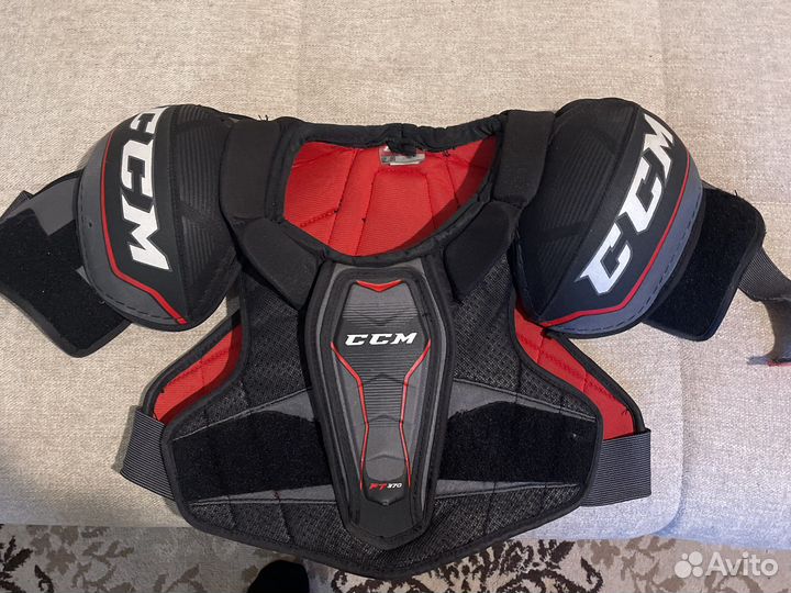 Нагрудник хоккейный ccm 10-12 лет