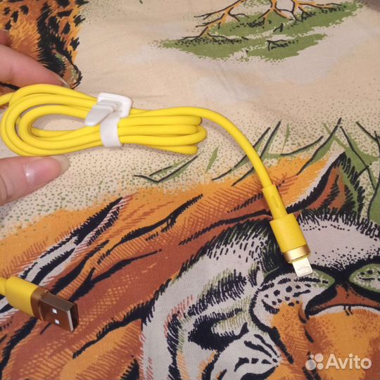 Провод от айфона