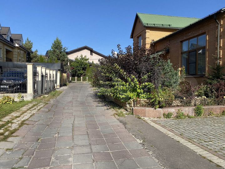 Таунхаус 352 м² на участке 4,3 сот.