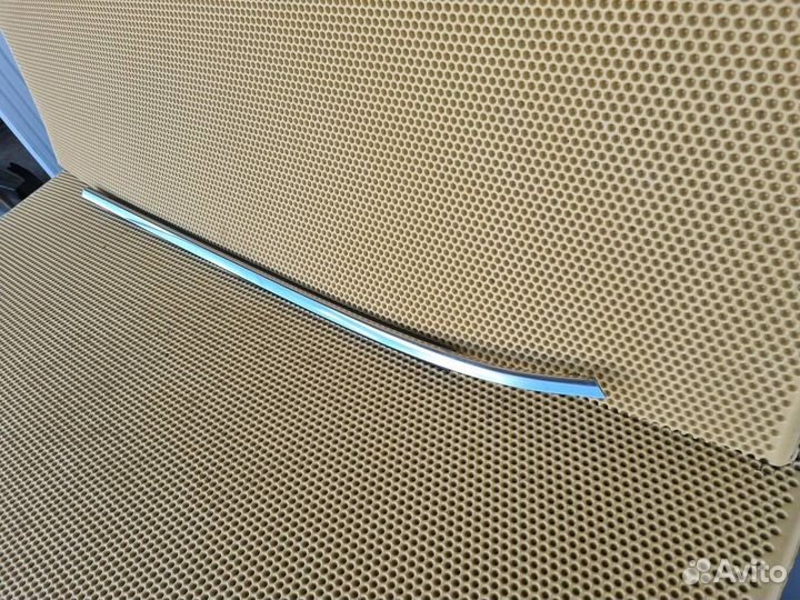 Молдинг на дверь передний правый Infiniti Ex25