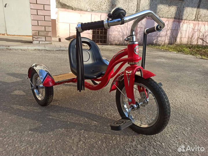 Велосипед трехколесный schwinn roadster