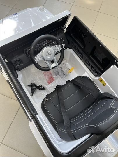 Машинка мерседес