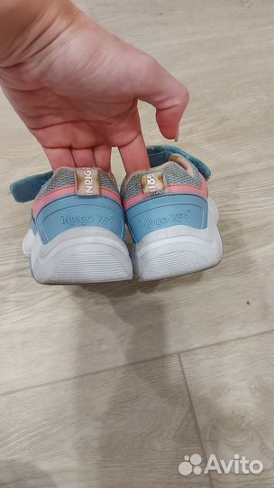 Кроссовки 28 размер