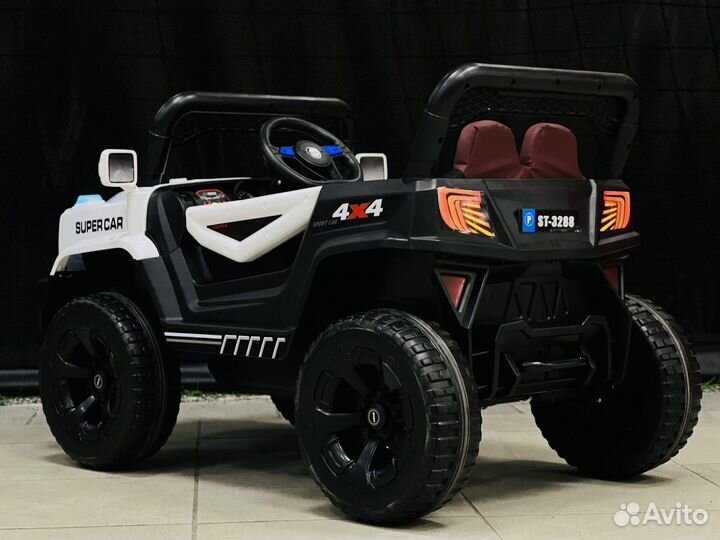 Детский электромобиль toyota