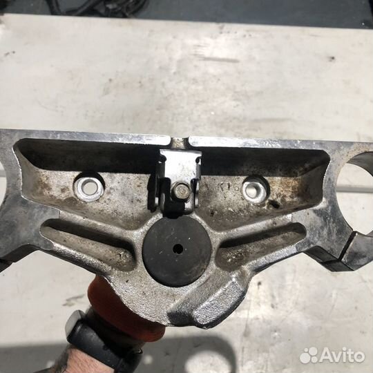 Верхняя траверса для Suzuki VZ1600 Marauder