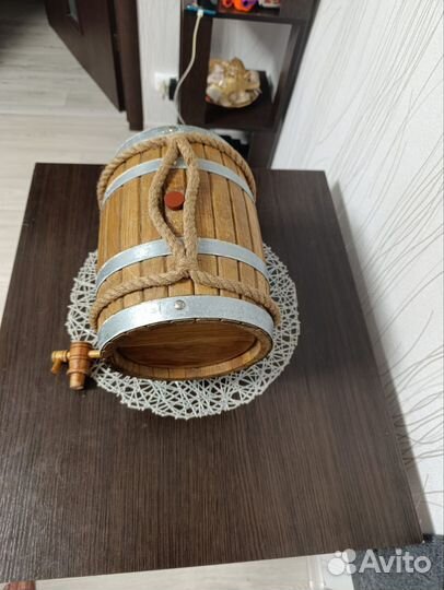 Продам дубовую вощеную бочку на 5 литров