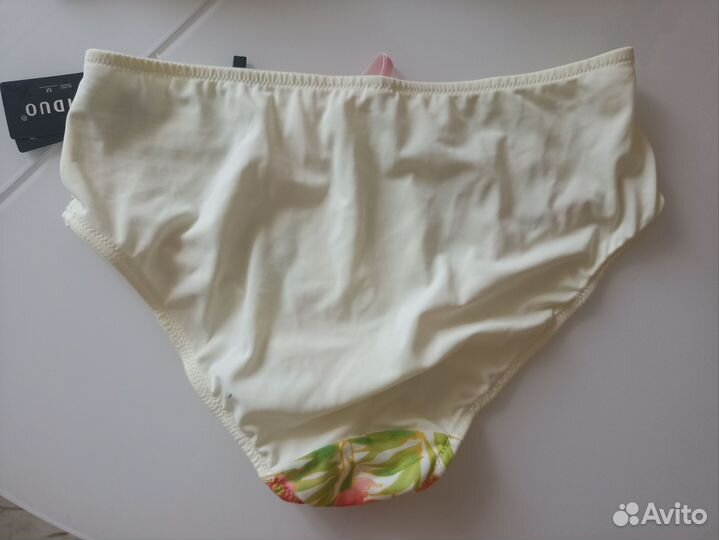 Комплект нижнего белья 80 d и трусики 100-106