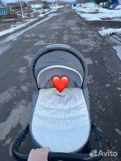 Коляска 3 в 1 с автолюлькой