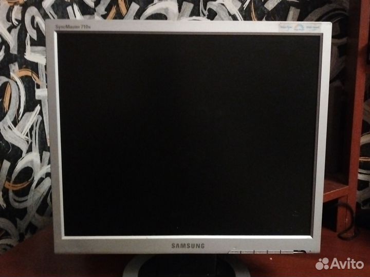 Монитор Samsung