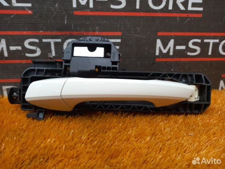 Ручка двери внешняя задняя левая Mercedes-Benz