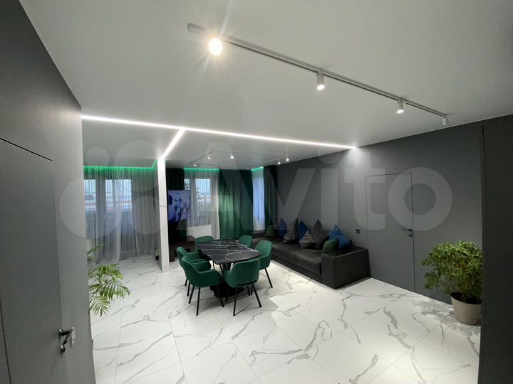 3-к. квартира, 82 м², 14/14 эт.