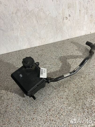 Бачок гидроусилителя Mercedes E-Class W212 M271