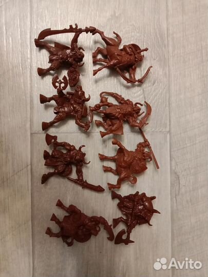 Продам фигурки из настольных игр
